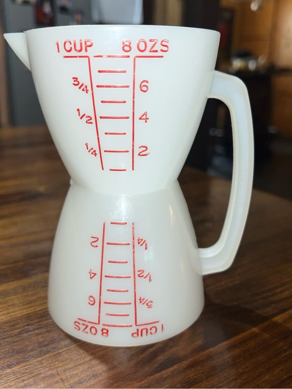 Vintage Tupperware Double Sided Measuring Cup Red Lettering 1 Cup 8 Oz Wet/Dry
